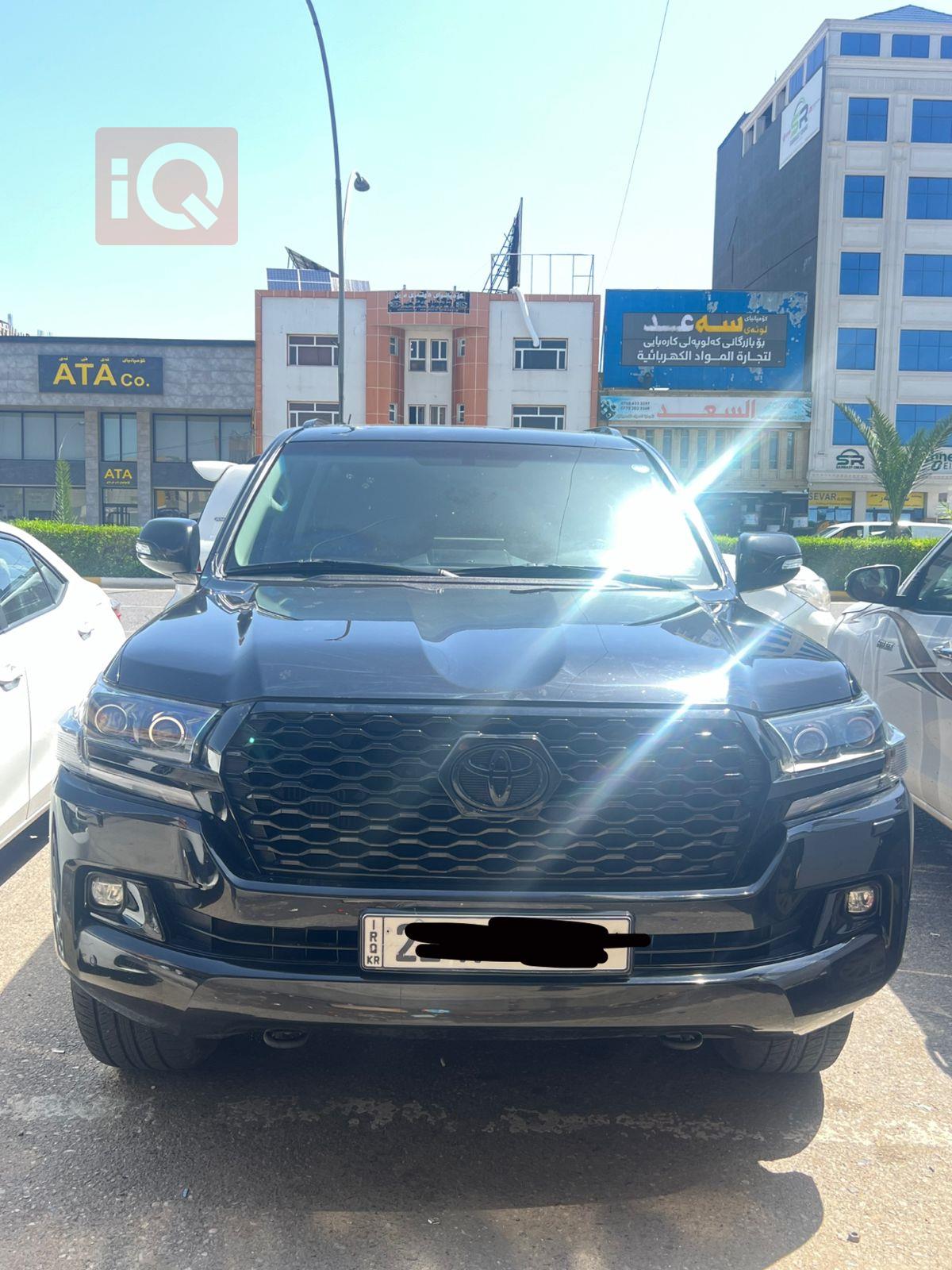 تويوتا لاندكروزر